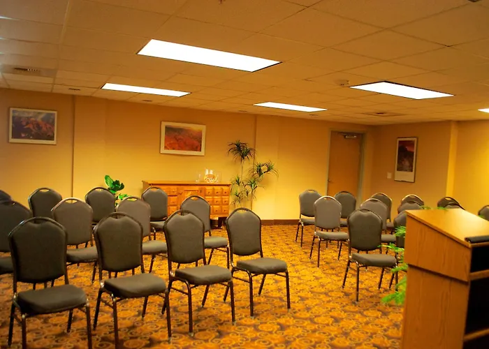 Hampton & - West Hotel 3*