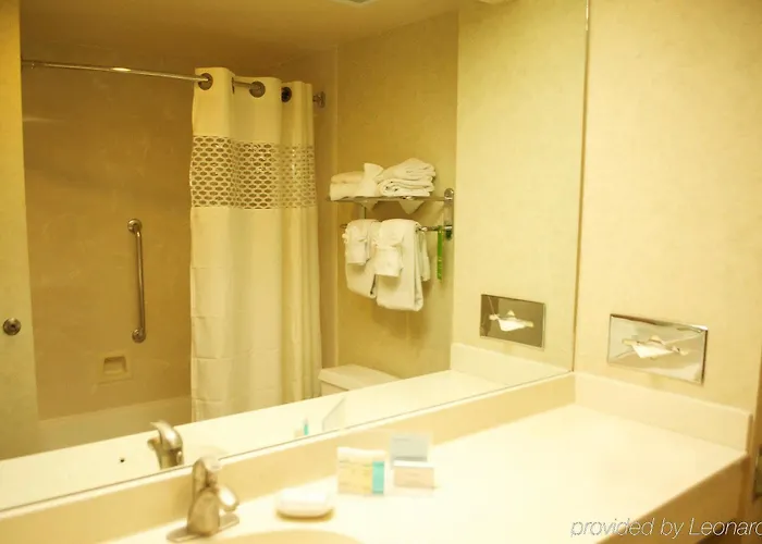 Hampton & - West Hotel 3*