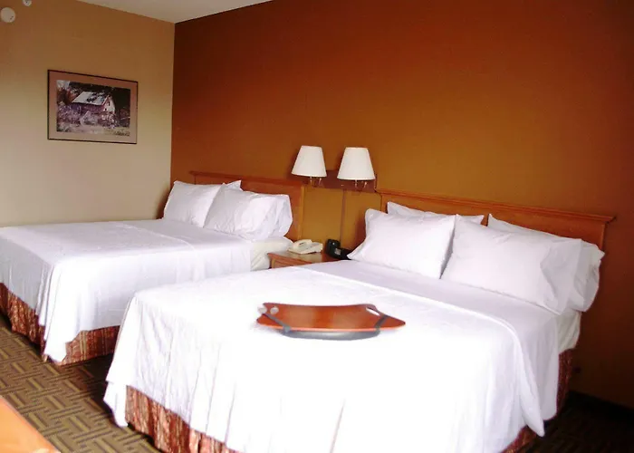 Hampton & - West Hotel